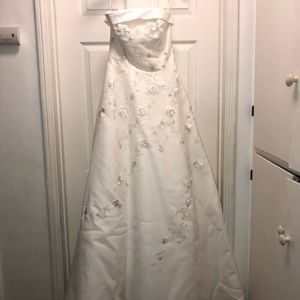 Wedding dress